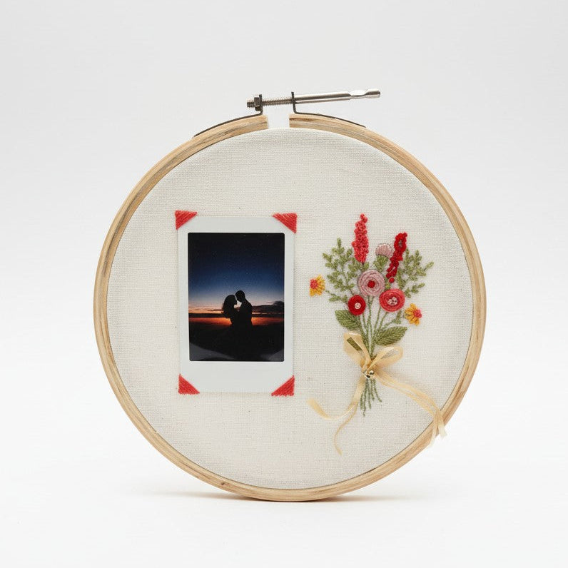 Red Bouquet Photo Hoop